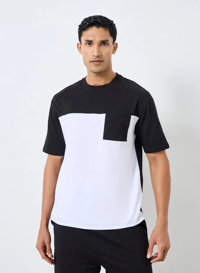Styli Men Color Block T-Shirt and Shorts Co-Ords